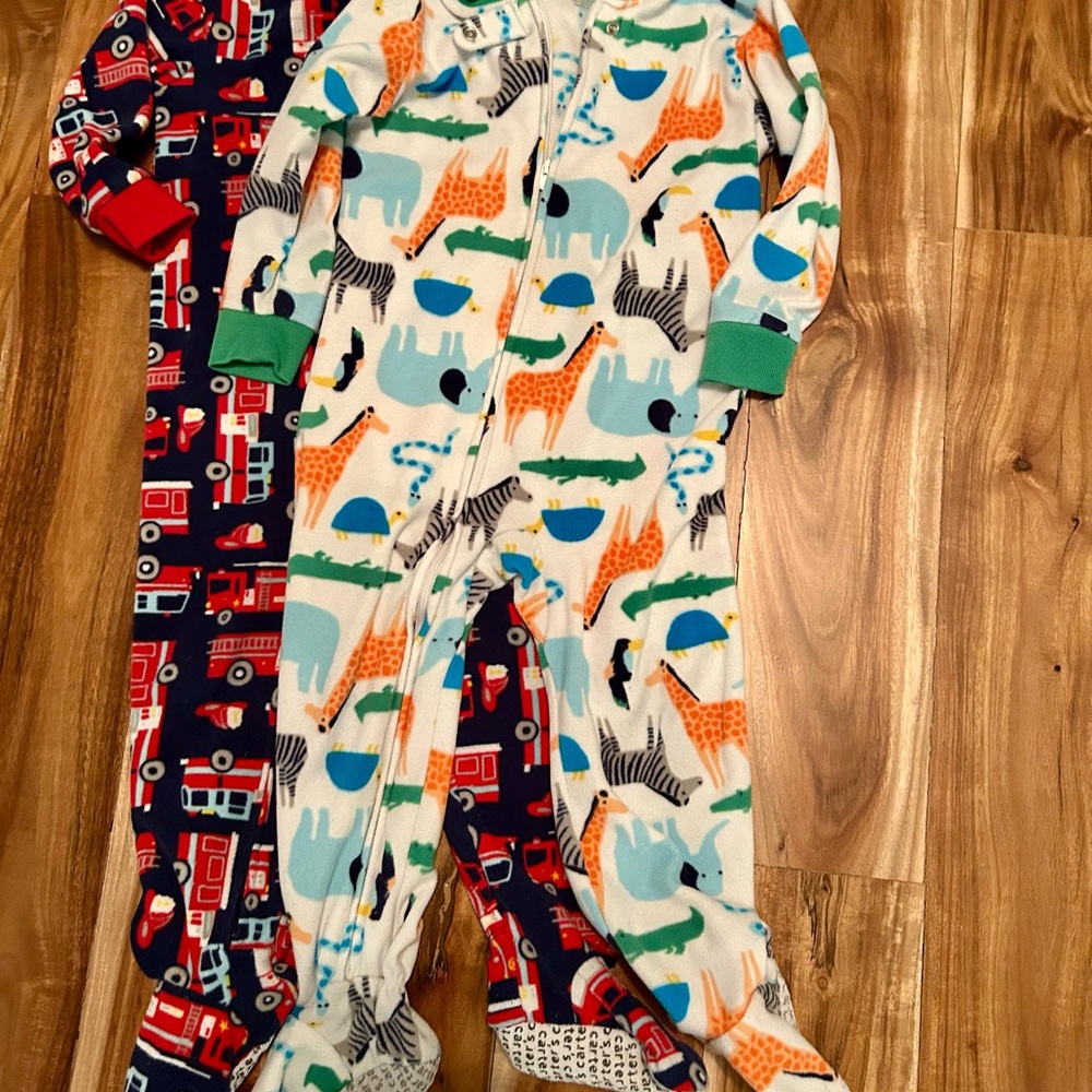 Carter’s fleece boys pajamas 24 months - Picture 6 of 8